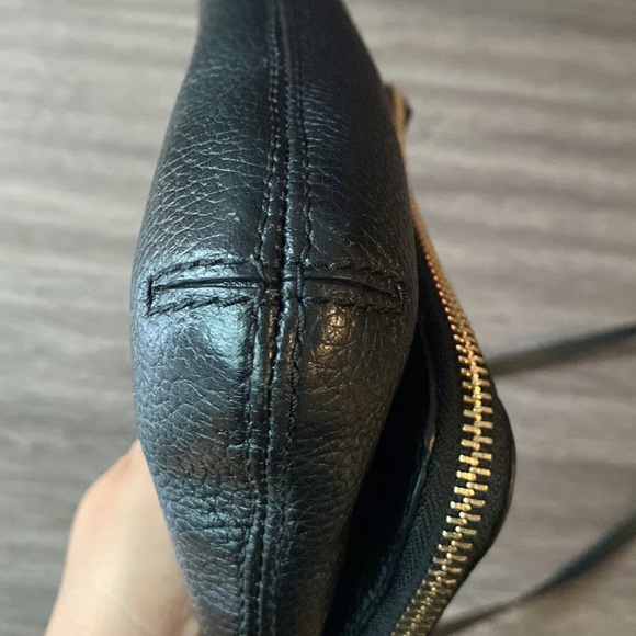 Kate Spade Crossbody - Picture 4 of 9